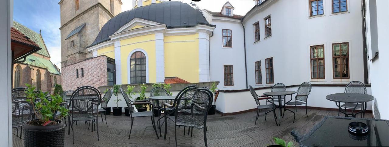 Hotel Vacek Pod Vezi Hradec Králové Exterior foto