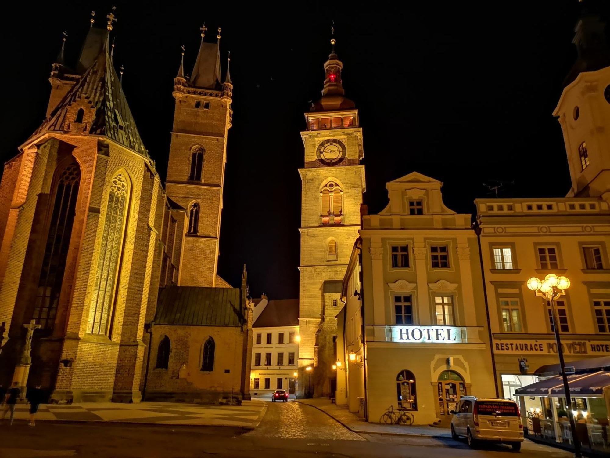 Hotel Vacek Pod Vezi Hradec Králové Exterior foto