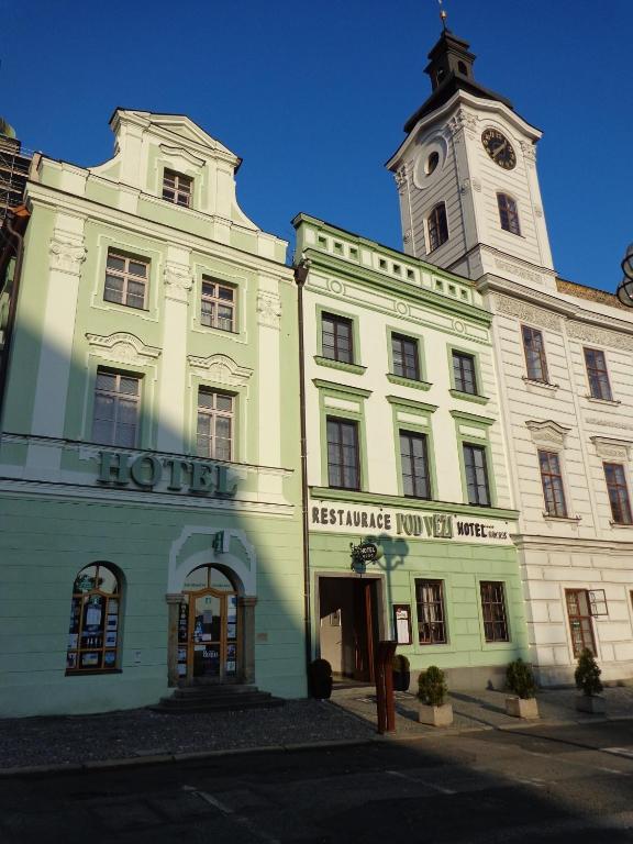 Hotel Vacek Pod Vezi Hradec Králové Exterior foto